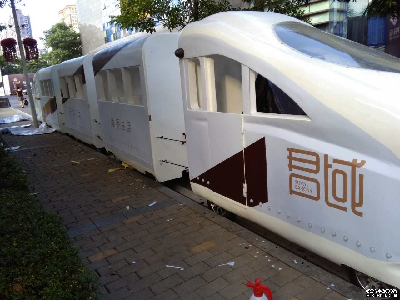 寫(xiě)真車(chē)貼